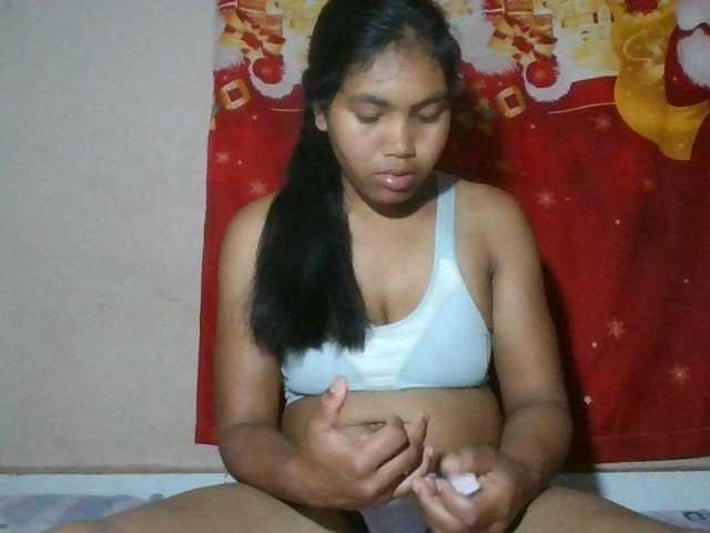Keziah34 live cam on BongaCams