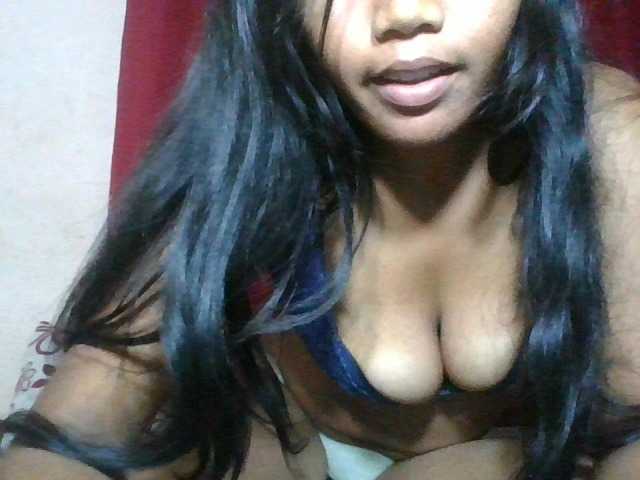 Keziah34 live webcam show