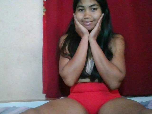 Keziah34 live cam on BongaCams