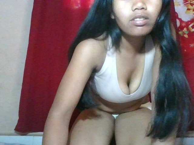 Keziah34, live now on BongaCams