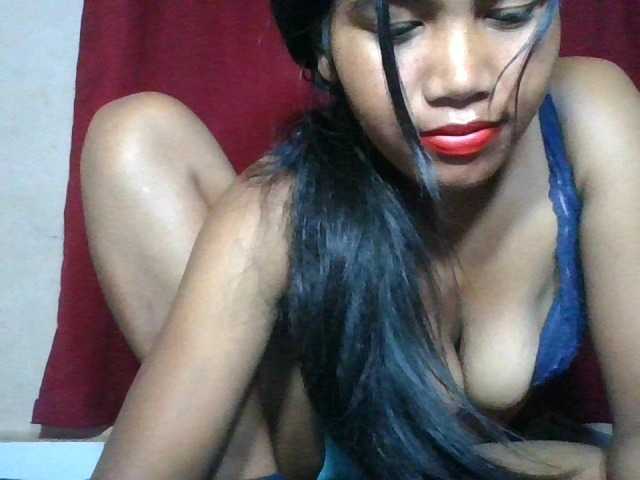 Keziah34 live cam on BongaCams