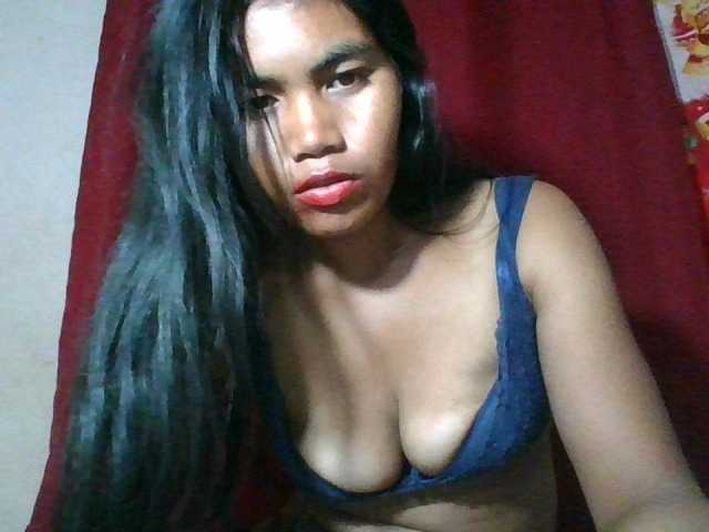 Keziah34 live cam on BongaCams