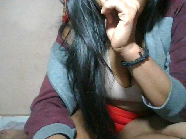 Keziah34 live cam
