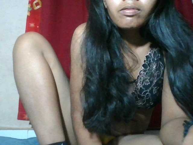 Keziah34 live cam on BongaCams