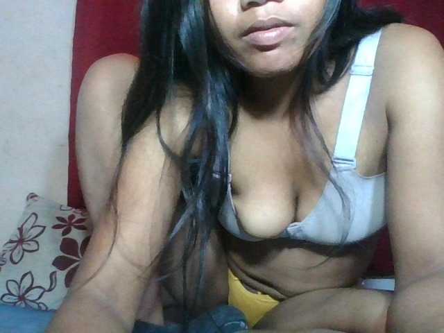 Keziah34 live webcam show