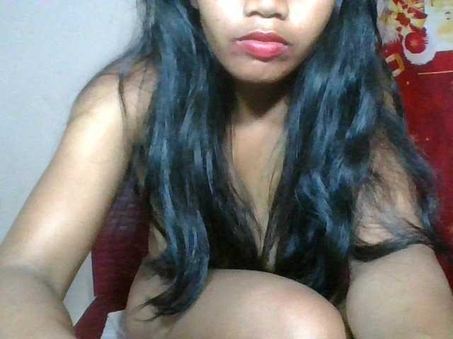 Keziah34 live cam on BongaCams