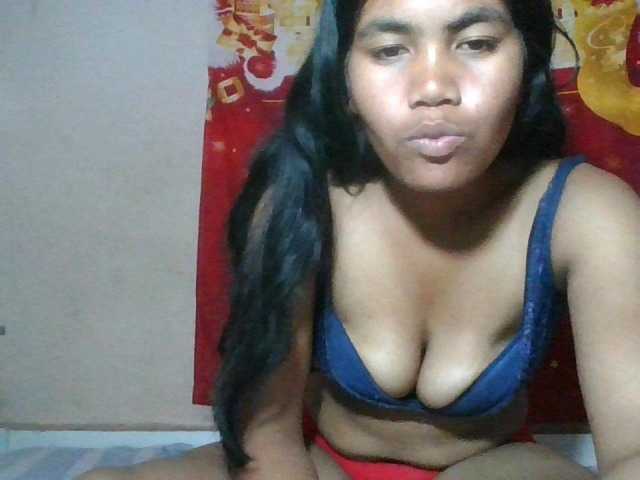 Keziah34 live cam on BongaCams