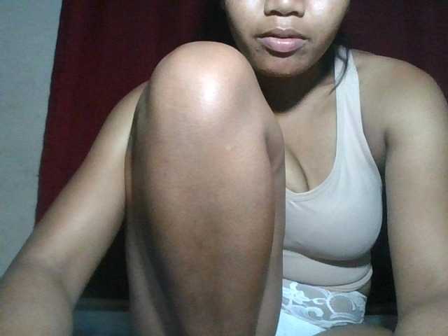 Keziah34 live cam on BongaCams