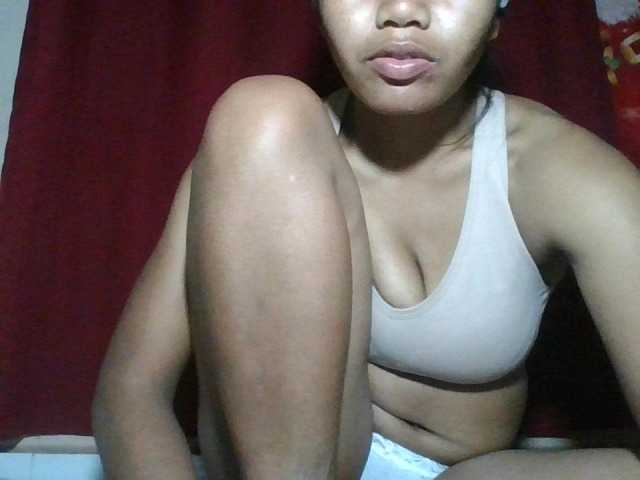Keziah34 live cam on BongaCams