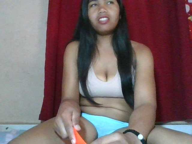 Keziah34 live cam on BongaCams