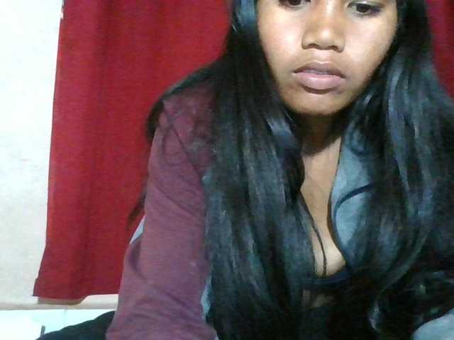 Keziah34 live cam on BongaCams