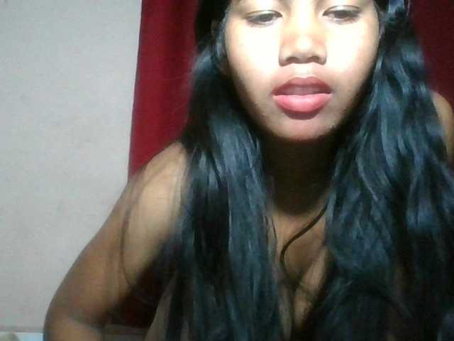 Keziah34 live cam on BongaCams