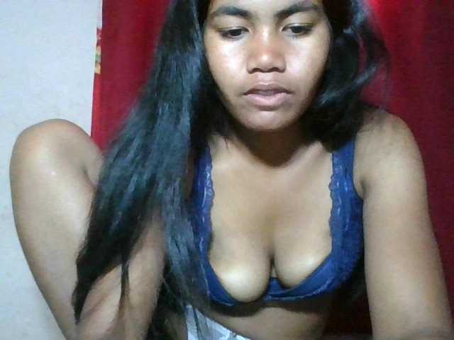 Keziah34 live cam on BongaCams