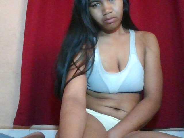Keziah34 live cam preview