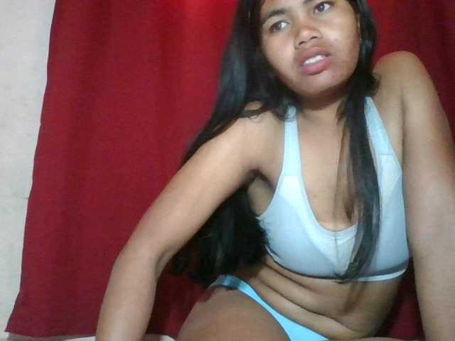 Keziah34 live cam on BongaCams