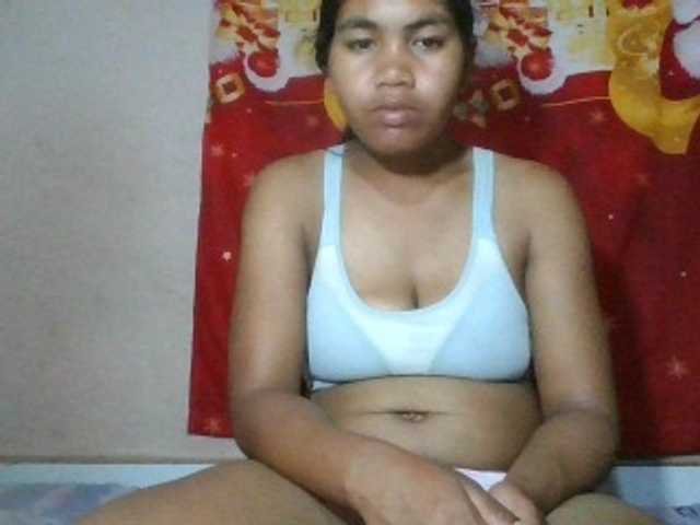 Keziah34 live cam on BongaCams