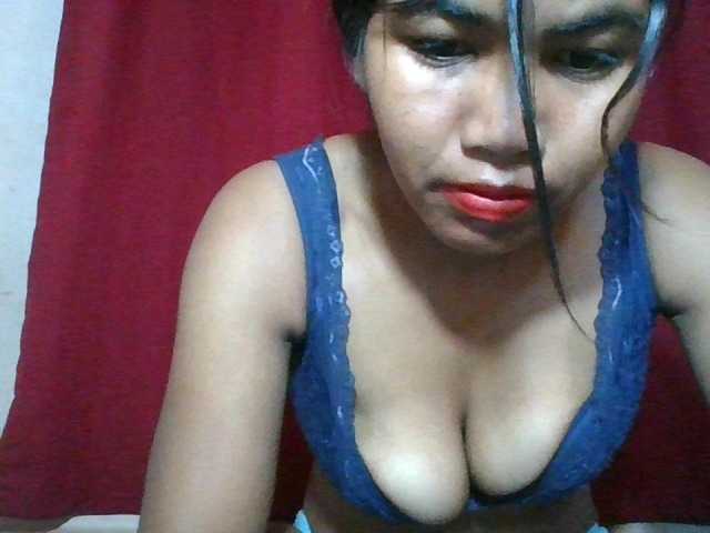 Keziah34 live cam on BongaCams