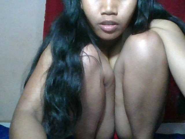 Keziah34 live cam on BongaCams