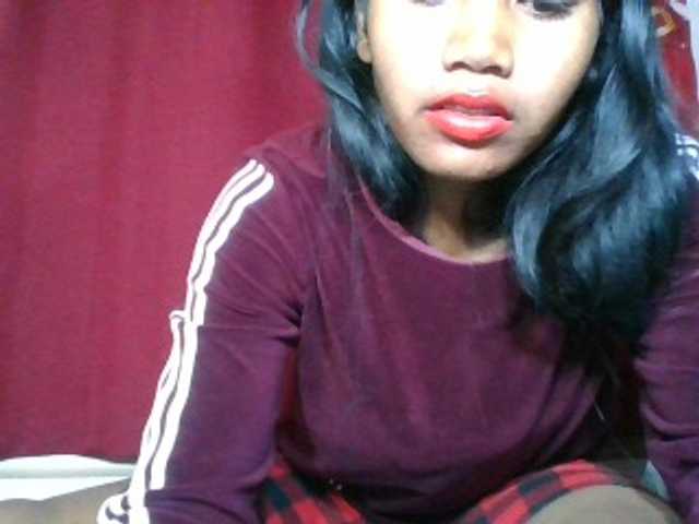 Keziah34 live cam on BongaCams