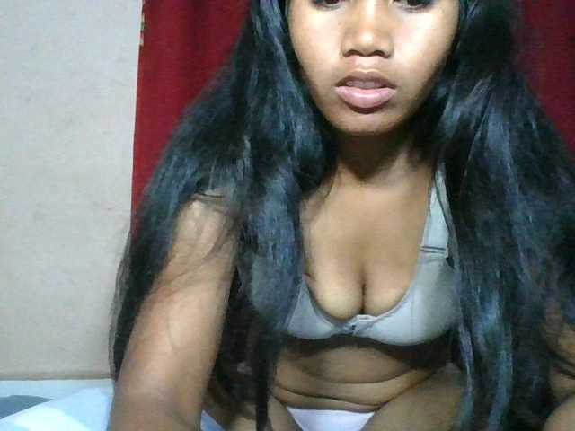 Keziah34 live cam on BongaCams