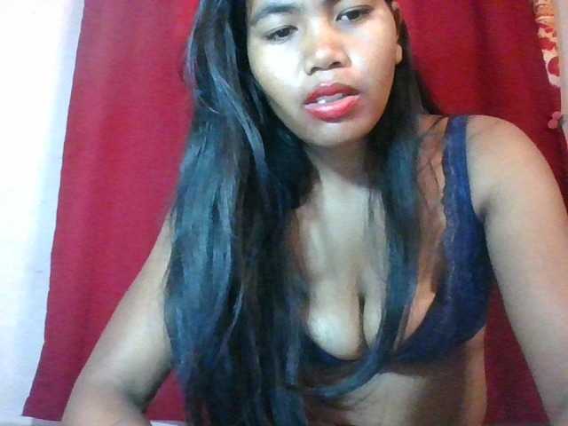 Keziah34 live cam on BongaCams
