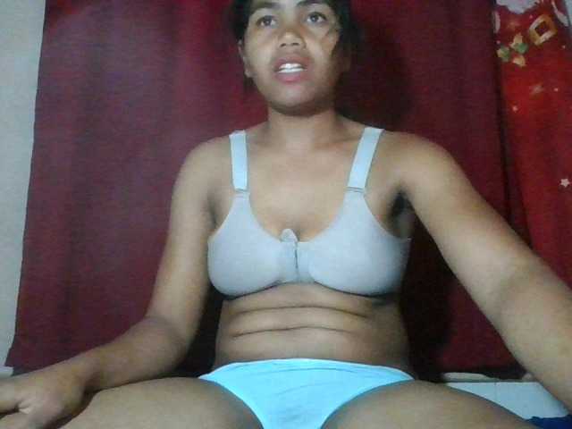 Keziah34 live cam on BongaCams
