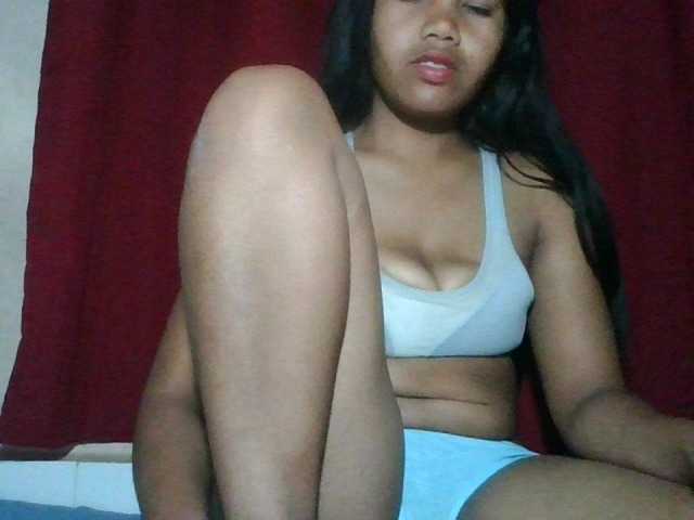 Keziah34 live cam preview