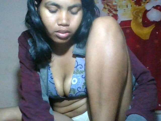 Keziah34 live cam on BongaCams