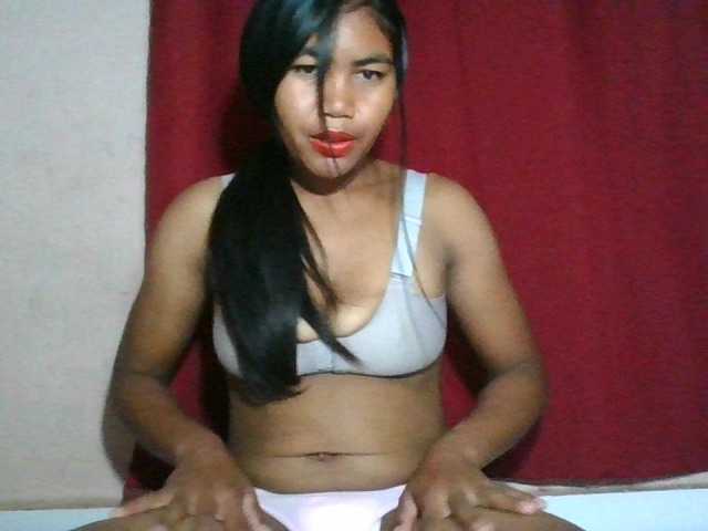 Keziah34 live cam on BongaCams
