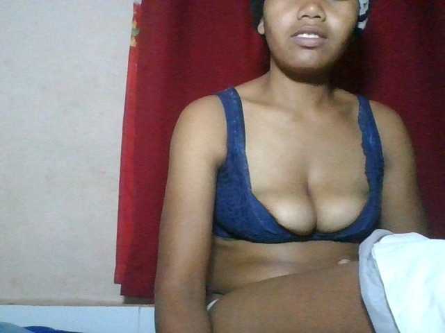 Keziah34 live webcam show