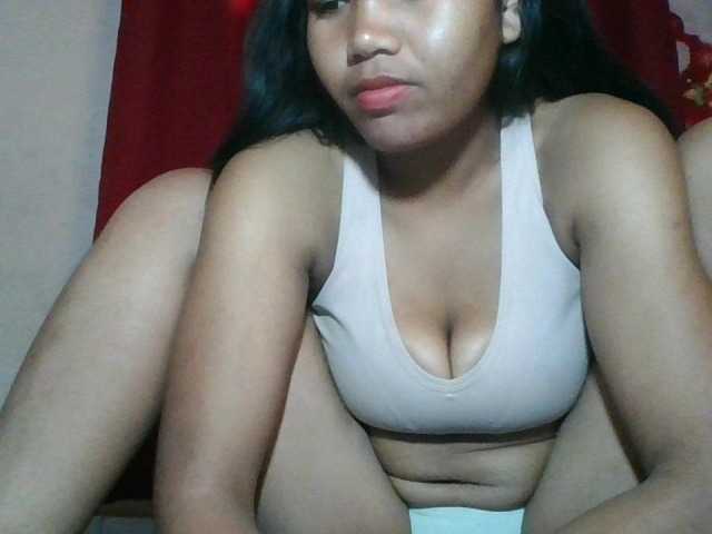 Keziah34 live on BongaCams
