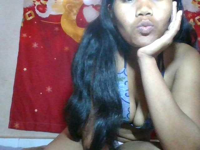 Keziah34 live cam on BongaCams