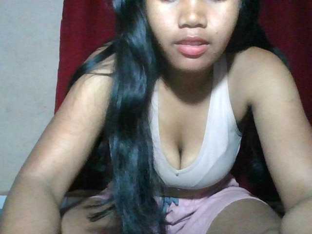 Keziah34 live cam on BongaCams