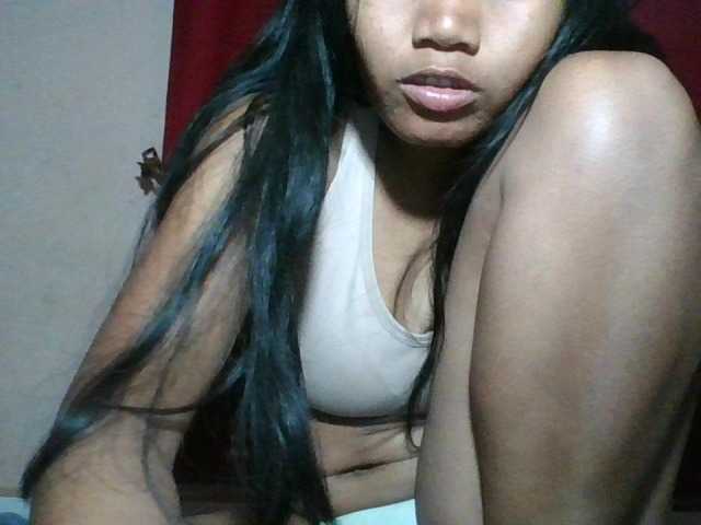Keziah34 live cam on BongaCams