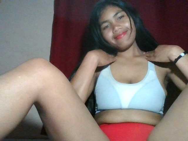 Keziah34 live cam on BongaCams