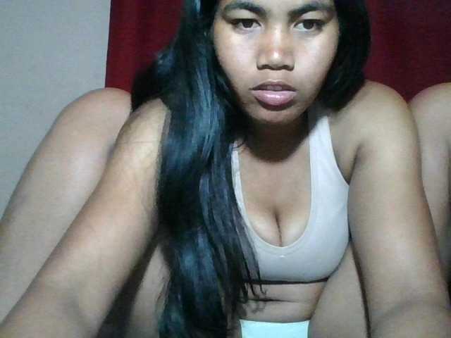 Keziah34 live cam on BongaCams
