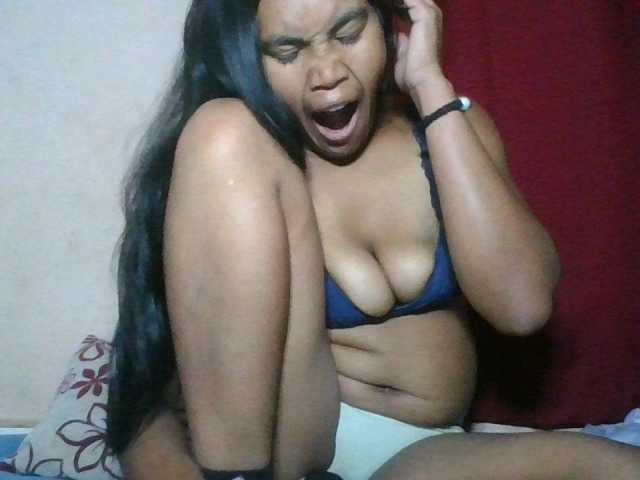 Keziah34 live webcam show
