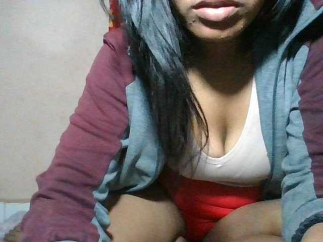 Keziah34 live cam
