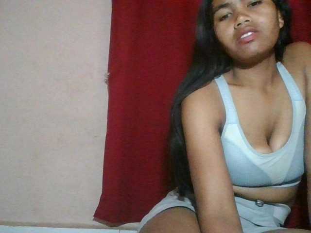 Keziah34 live cam preview