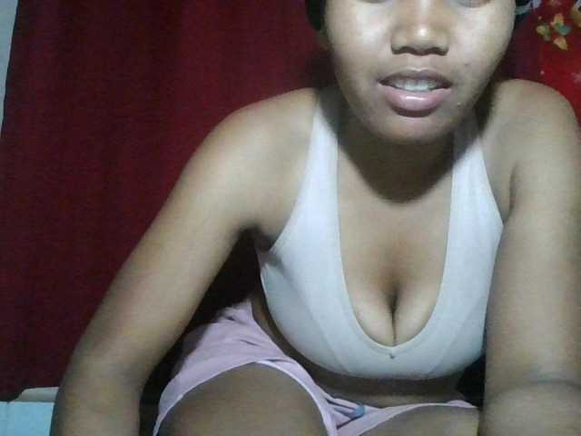 Keziah34 live cam on BongaCams