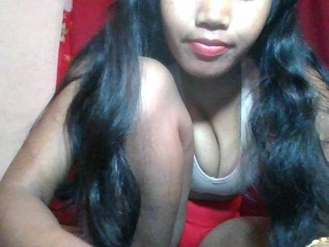 Keziah34 live cam on BongaCams