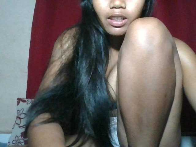 Keziah34 live cam on BongaCams