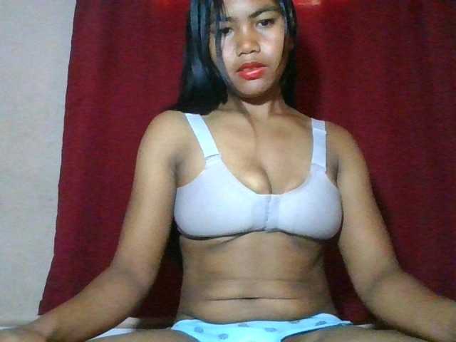 Keziah34 live cam on BongaCams