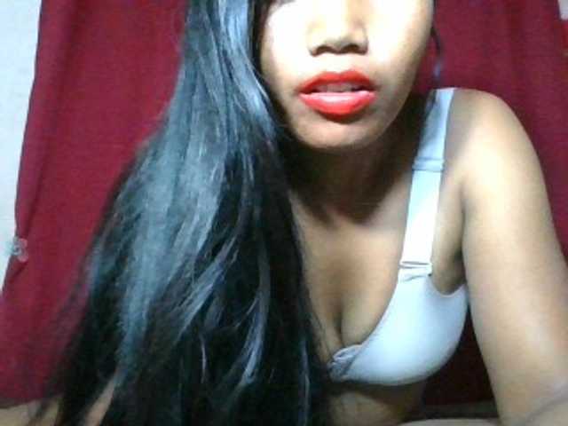 Keziah34 live cam on BongaCams