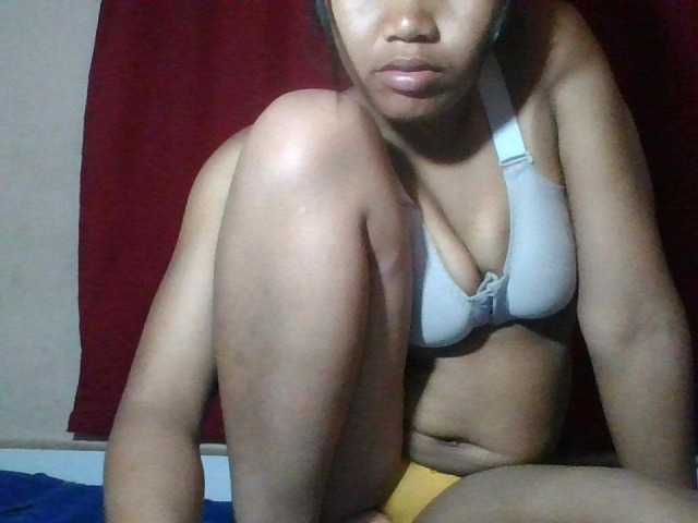 Keziah34 live cam on BongaCams