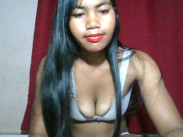 Keziah34 live cam on BongaCams