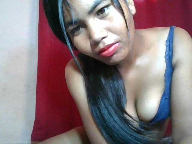 Keziah34 live cam on BongaCams