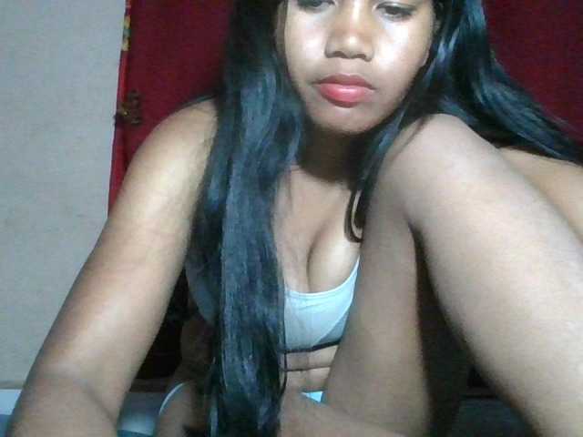 Keziah34 live cam on BongaCams