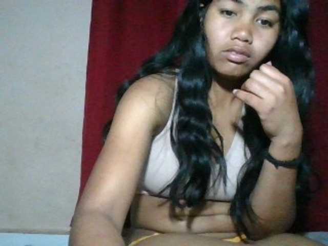 Keziah34 live cam on BongaCams