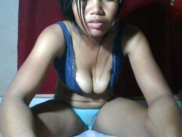 Keziah34 live cam on BongaCams